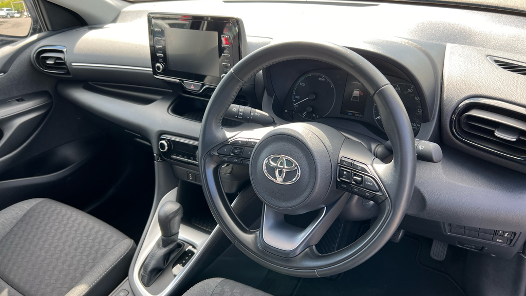 Compare Toyota Yaris Icon EO22FLB Black