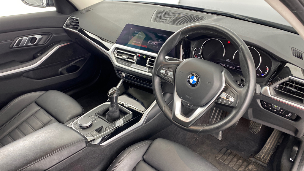 Compare BMW 3 Series Sport YG20ZNY Grey