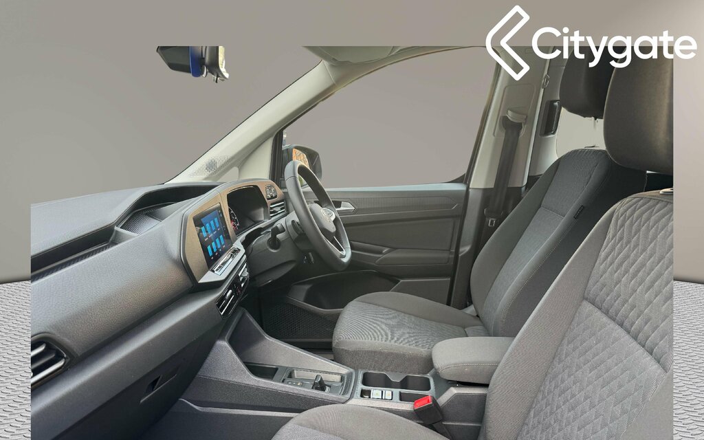 Compare Volkswagen Caddy Maxi Life C20 Life Maxi 114 Ps 1.5 Tsi 7Sp Dsg RF23BZH Grey