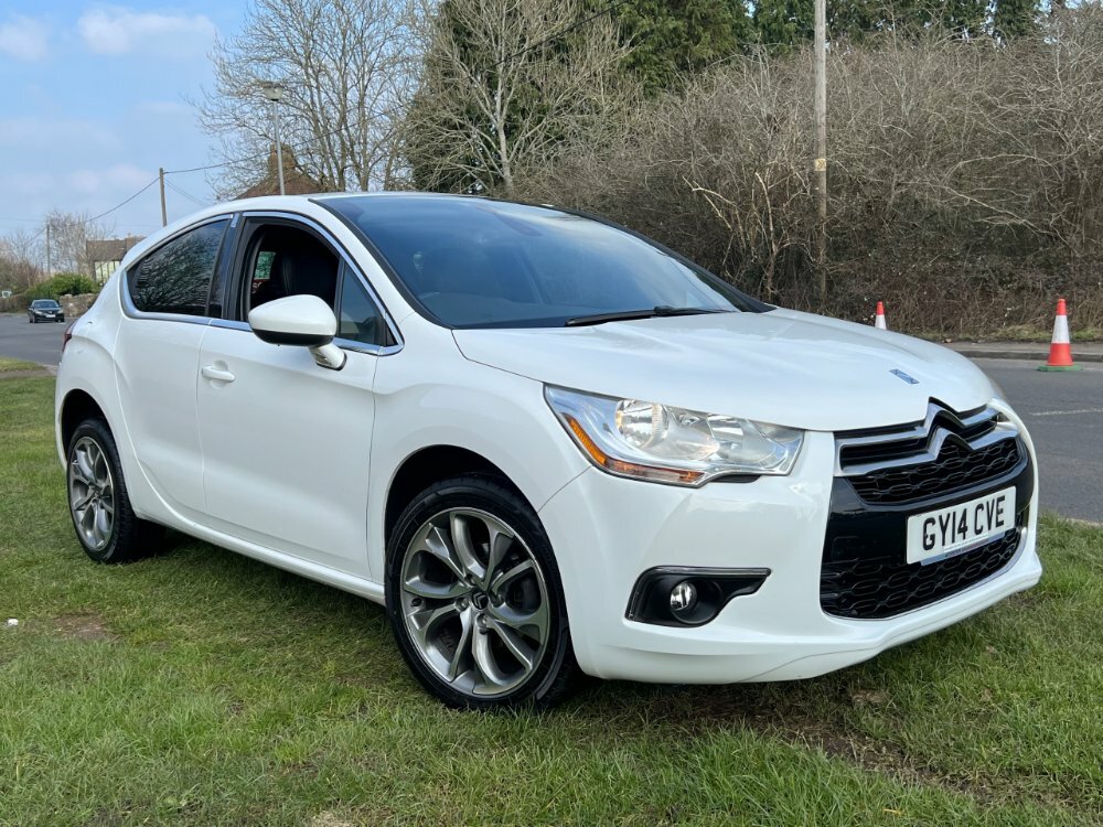 Citroen DS4 E-hdi Airdream Dstyle 5-Door 8 Services Good Spec White #1