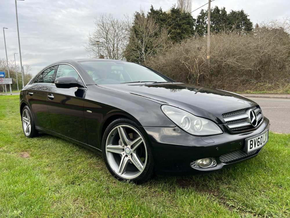 Compare Mercedes-Benz CLS Cls350 Cdi Grand Edition 4-Door 1 Previous Owner 1 BV60LXY Black