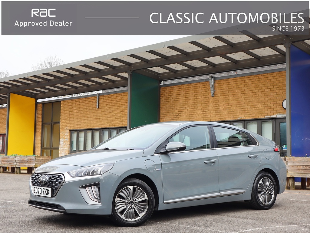 Compare Hyundai Ioniq H-gdi Premium EO70ZKK Grey