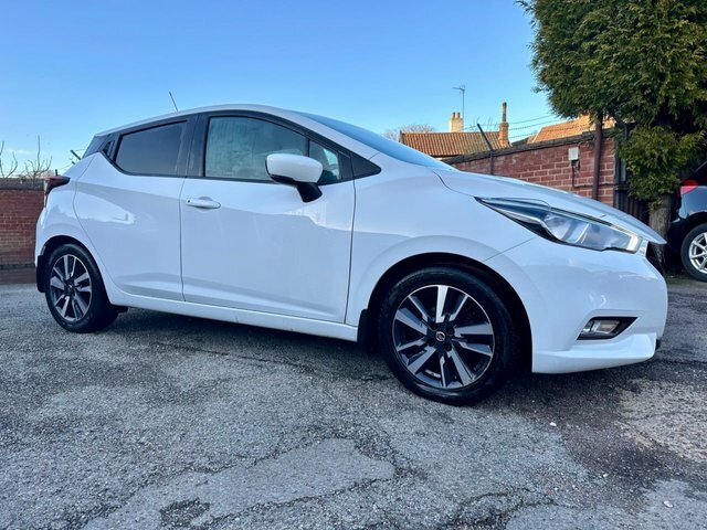 Compare Nissan Micra 0.9 Ig-t N-connecta With Service History AO18SUA White