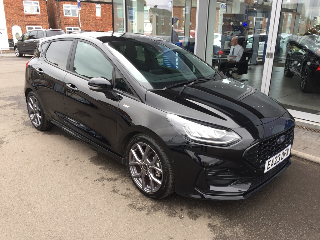 Compare Ford Fiesta 1.0 Ecoboost Hybrid Mhev 125 St-line EA23OFW Black