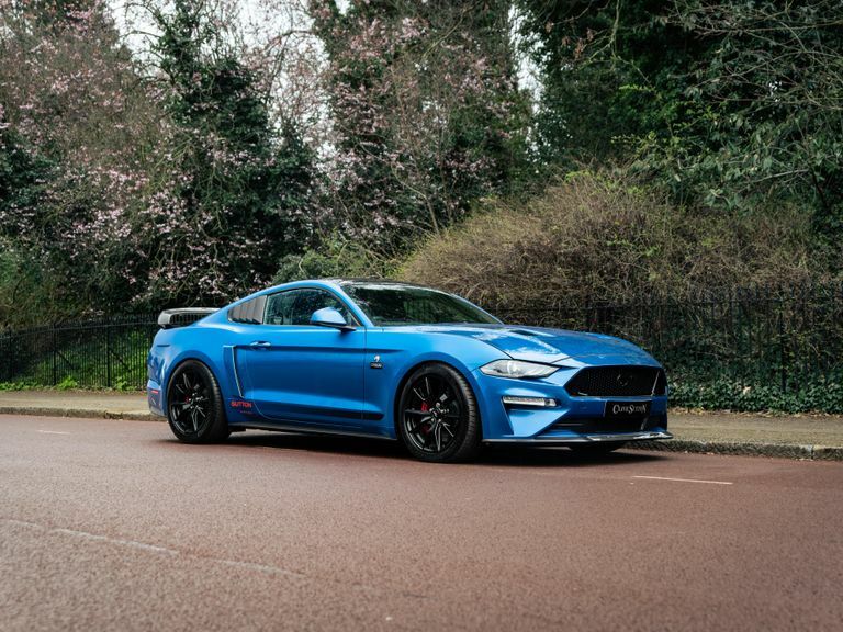Compare Ford Mustang Cs800 FL70FOC Blue