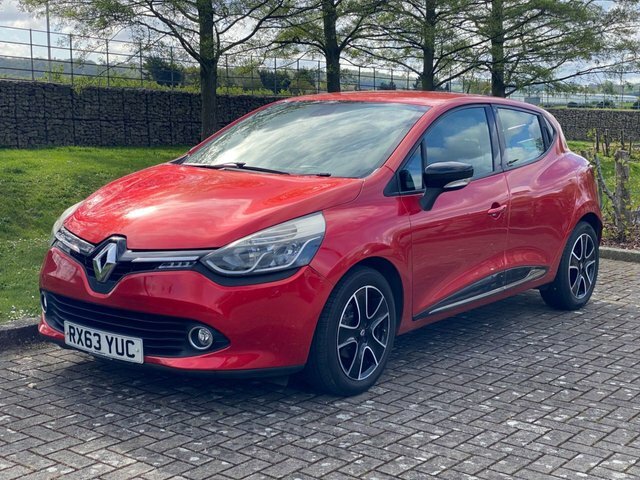 Compare Renault Clio 0.9 Dynamique Medianav Energy Tce Ss 90 Bhp RX63YUC Red