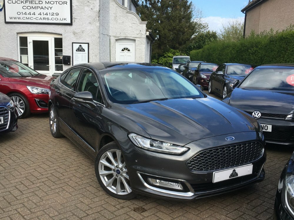 Compare Ford Mondeo Vignale 2.0 Tdci Powershift AF17ZVM Grey