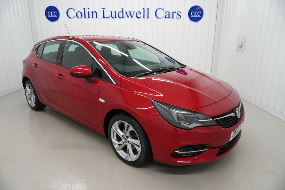 Compare Vauxhall Astra Astra Sri T DN21VKD Red