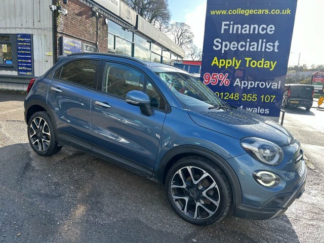 Compare Fiat 500X 202020 1.3 Cross Plus 148 Bhp, One Owner From WK20UTS Blue