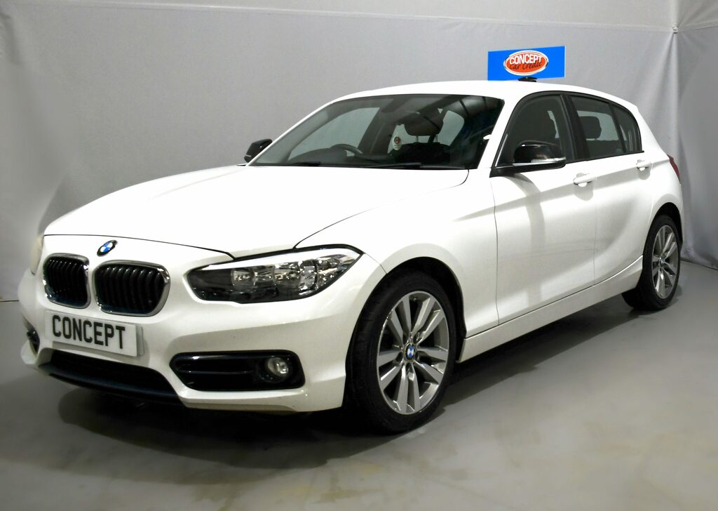 Compare BMW 1 Series 2.0Td 150Bhp 118D  White