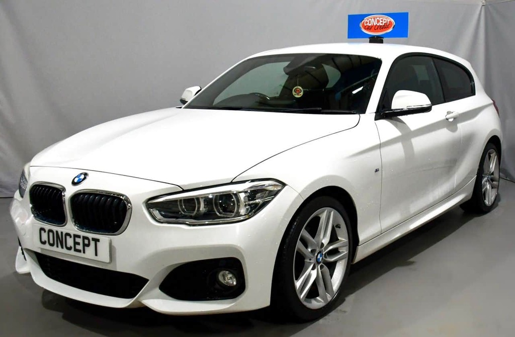 Compare BMW 1 Series 1.5 118I M  White