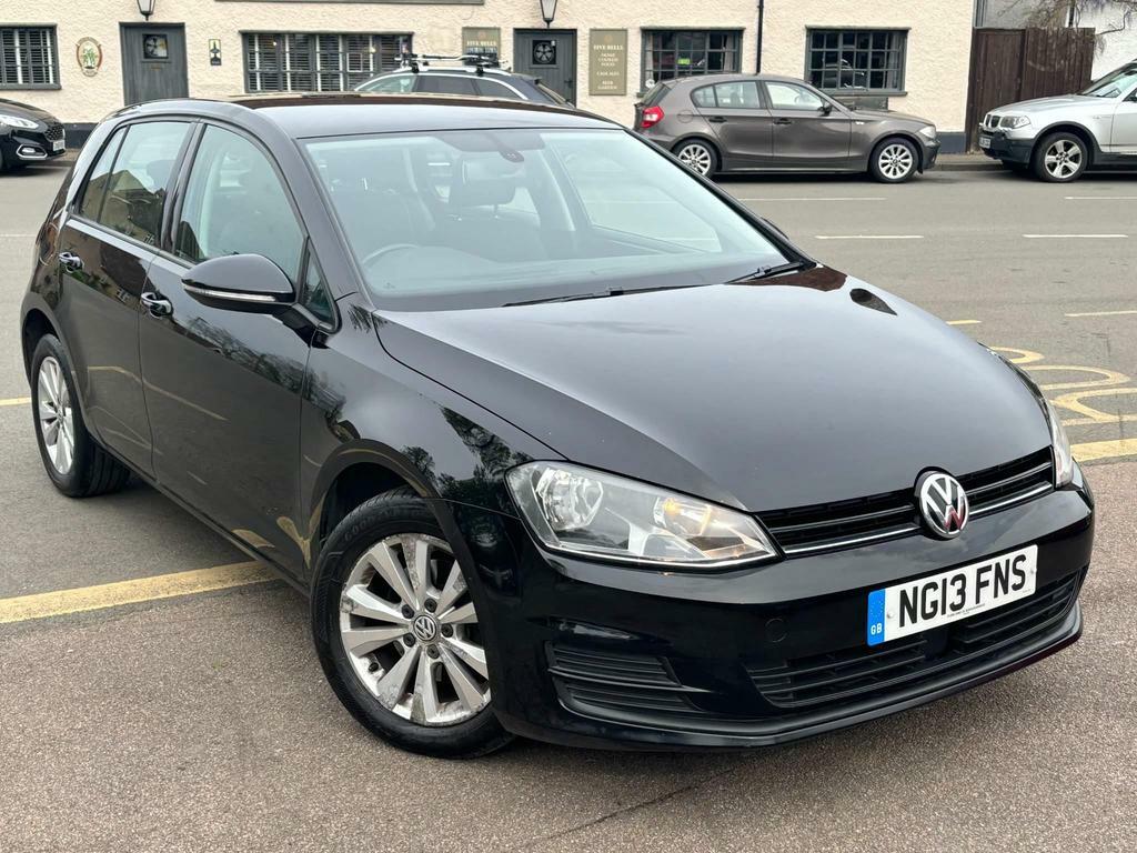Compare Volkswagen Golf 1.6 Tdi Bluemotion Tech Se Euro 5 Ss NG13FNS Black