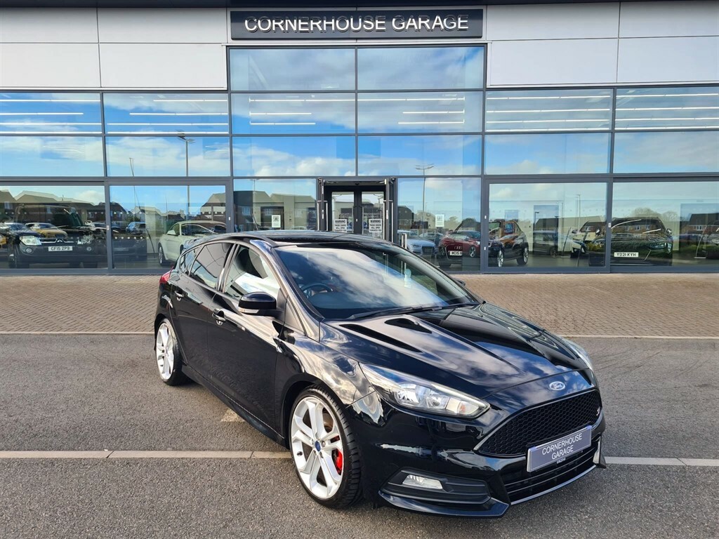 Compare Ford Focus 2.0 Tdci St-2 Euro 6 Ss DC65YYL Black