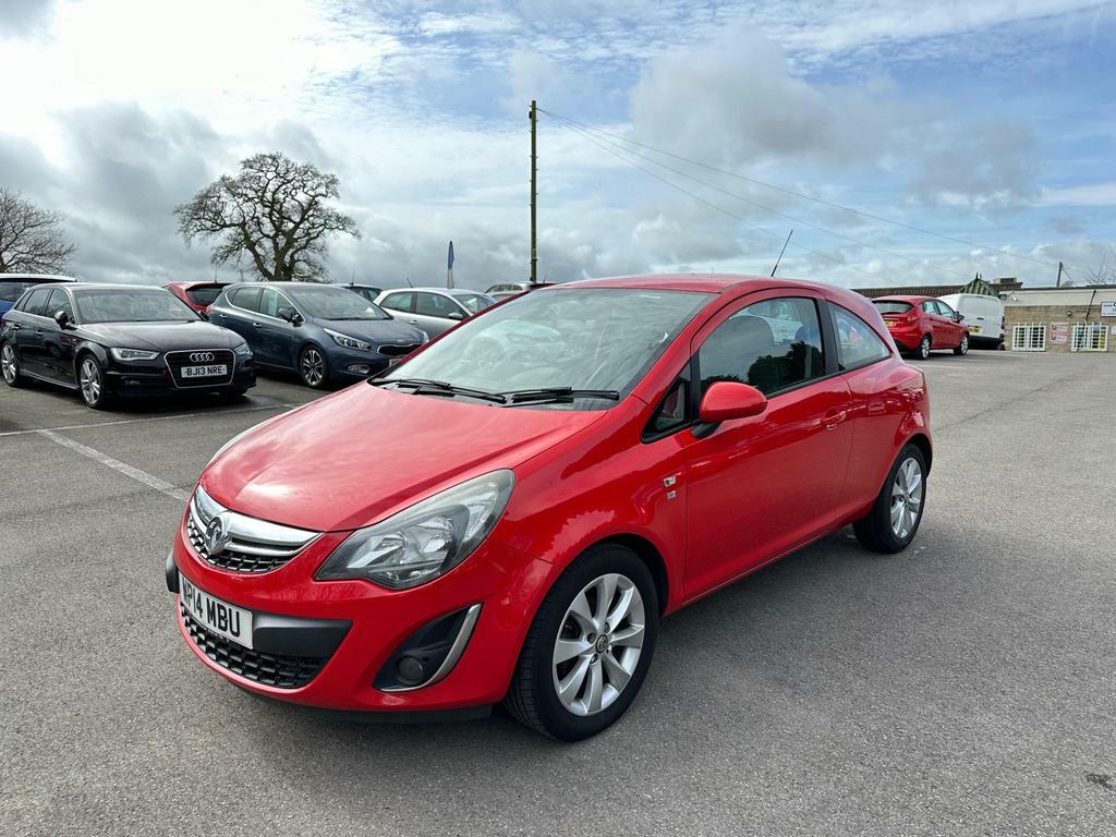 Compare Vauxhall Corsa 1.4 16V Excite Euro 5 WP14MBU Red