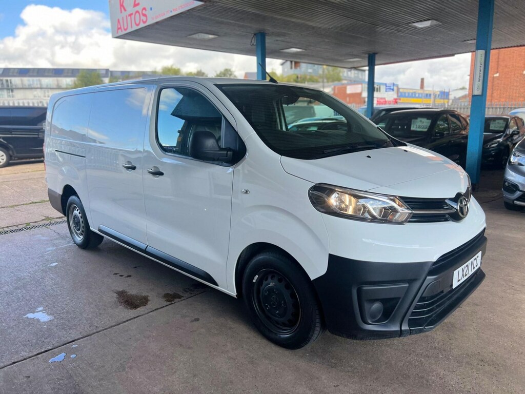 Compare Toyota PROACE 2.0D Icon Long Panel Van Lwb Euro 6 Ss 6Dr LX21YCC White