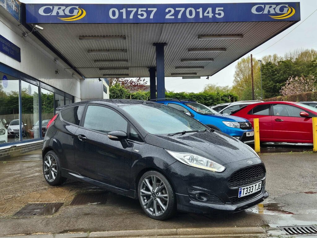 Compare Ford Fiesta 1.0T Ecoboost St-line Euro 6 Ss T333TJE Black