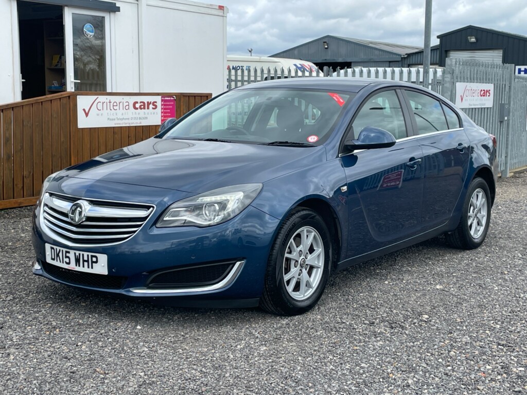 Compare Vauxhall Insignia Hatchback DK15WHP Blue