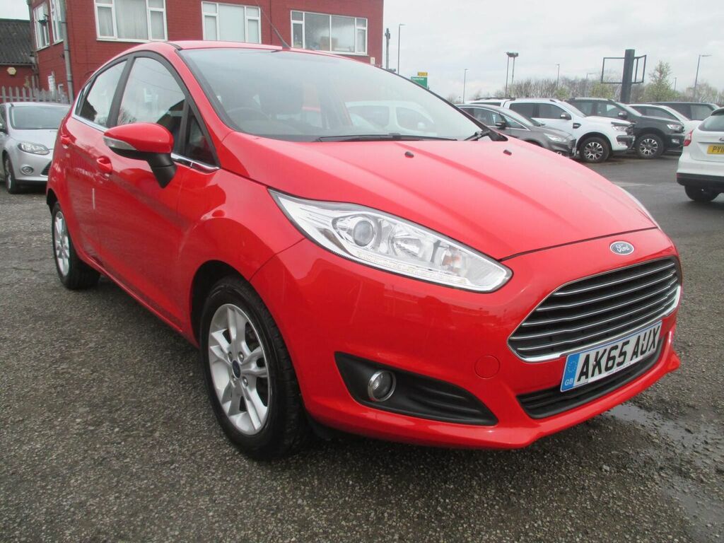 Compare Ford Fiesta Hatchback 1.0T Ecoboost Zetec Euro 6 Ss 20 AK65AUX Red