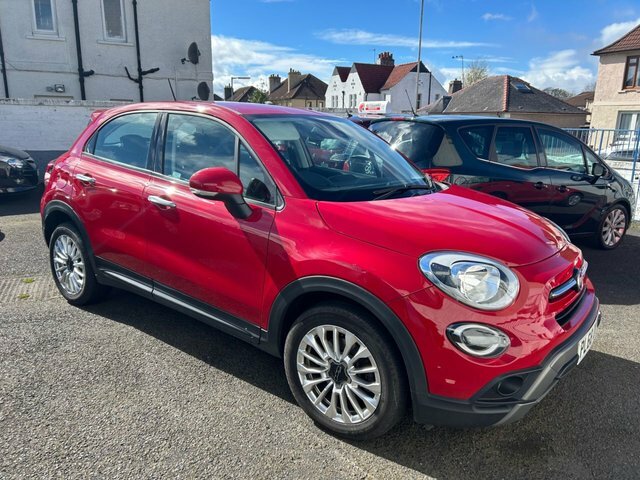 Compare Fiat 500X 1.0 City Cross 118 Bhp PL68DHV Red