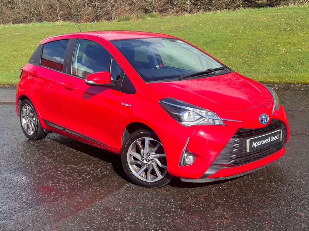 Compare Toyota Yaris 1.5 Vvt-h Y20 Bi-tone FP20PCF Red