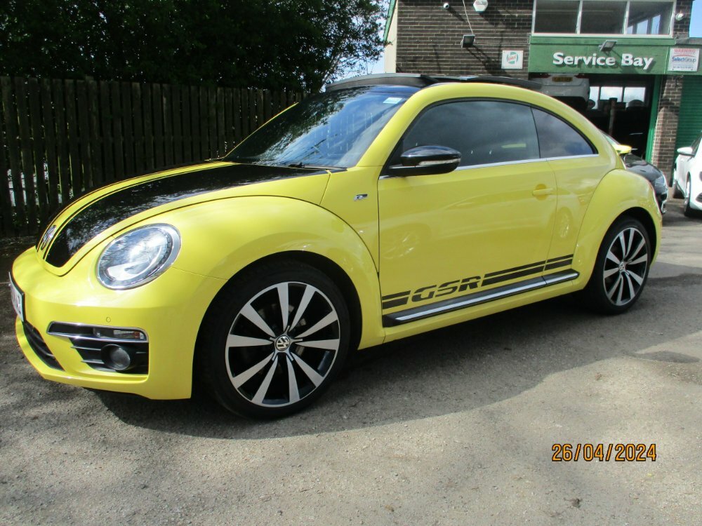Compare Volkswagen Beetle 2.0 Tsi Gsr Hatchback Euro 5 21 AA63KAZ Yellow