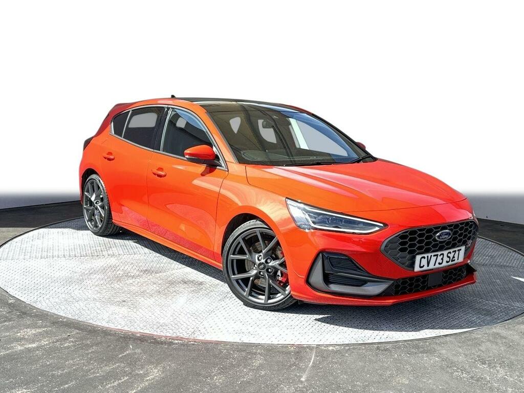 Compare Ford Focus 2.3 St CV73SZT Red