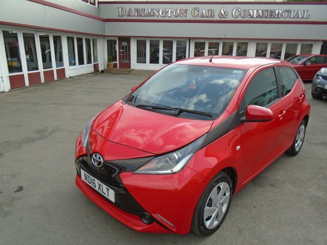 Compare Toyota Aygo 1.0 Vvt-i X-play 69 Bhp ND16XLT Red
