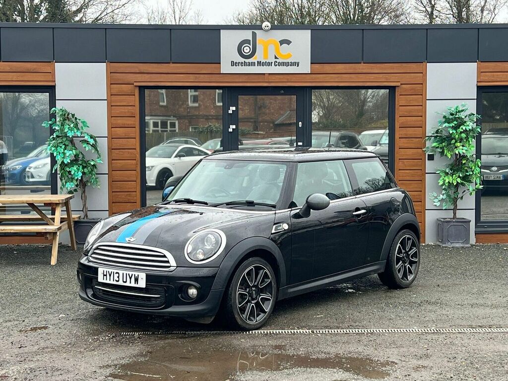Compare Mini Hatch Cooper Bayswater HY13UYW Black