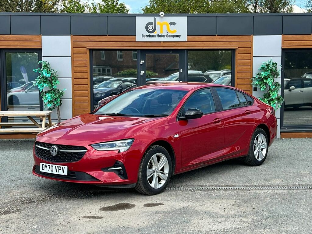 Compare Vauxhall Insignia Hatchback DY70VPV Red