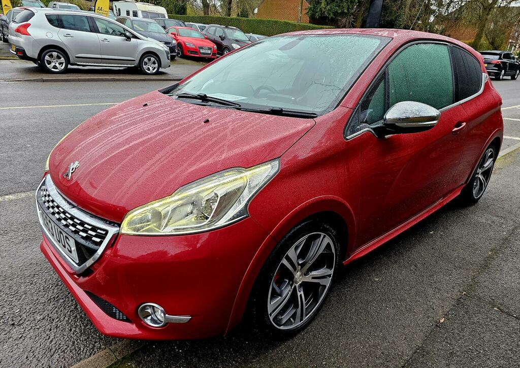 Compare Peugeot 208 1.6 Thp Gti 2014 RE63UOS Red