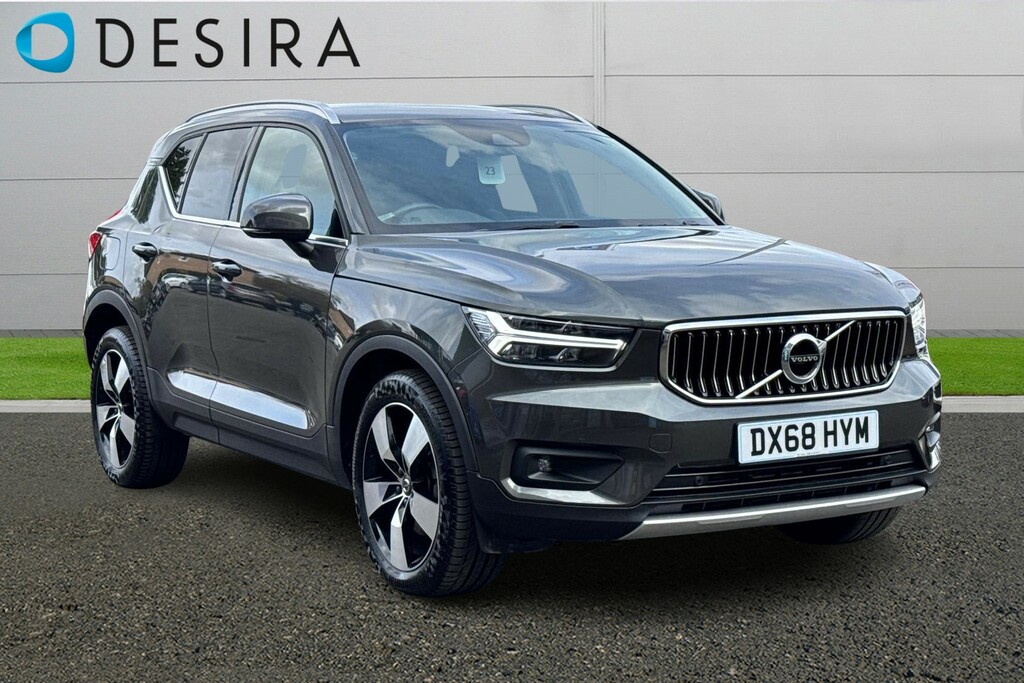 Compare Volvo XC40 2.0 D4 190 Inscription Awd Geartronic Estate DX68HYM Grey