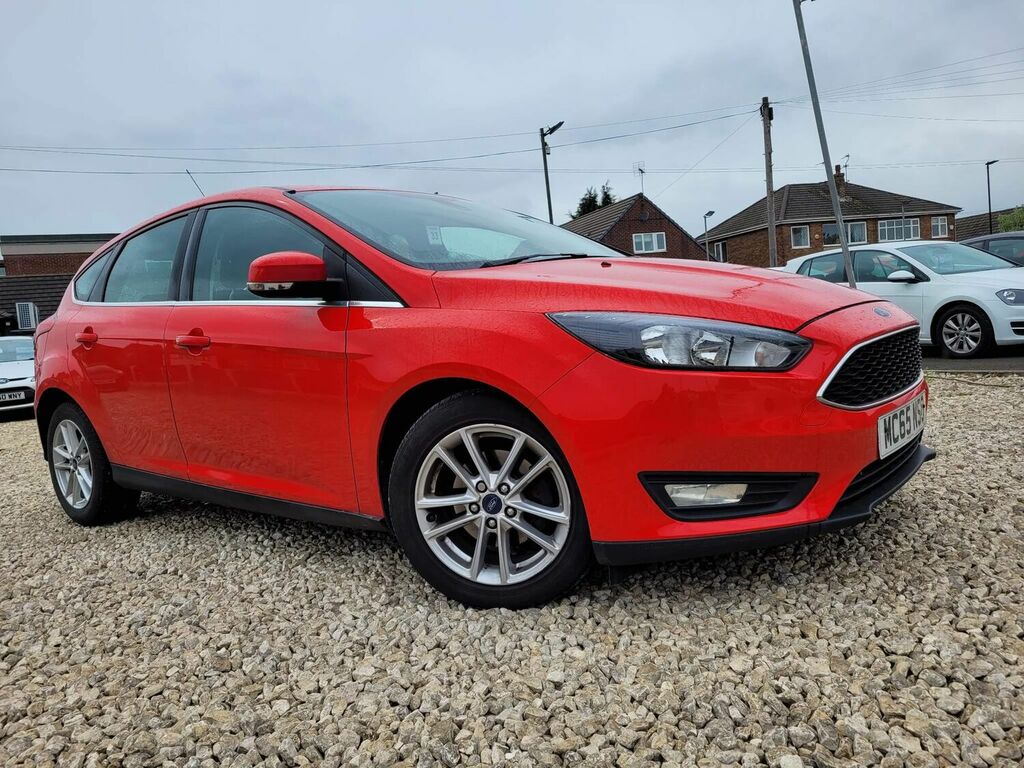 Compare Ford Focus Hatchback 1.0T Ecoboost Zetec Euro 6 Ss 20 MC65NSO Red