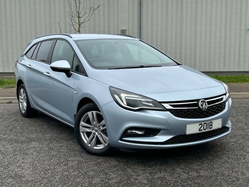Compare Vauxhall Astra Estate FP18XYJ Black