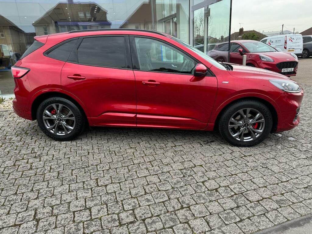 Compare Ford Kuga St-line Edition 1.5T Ecoboost 150Ps GX21JOV Red