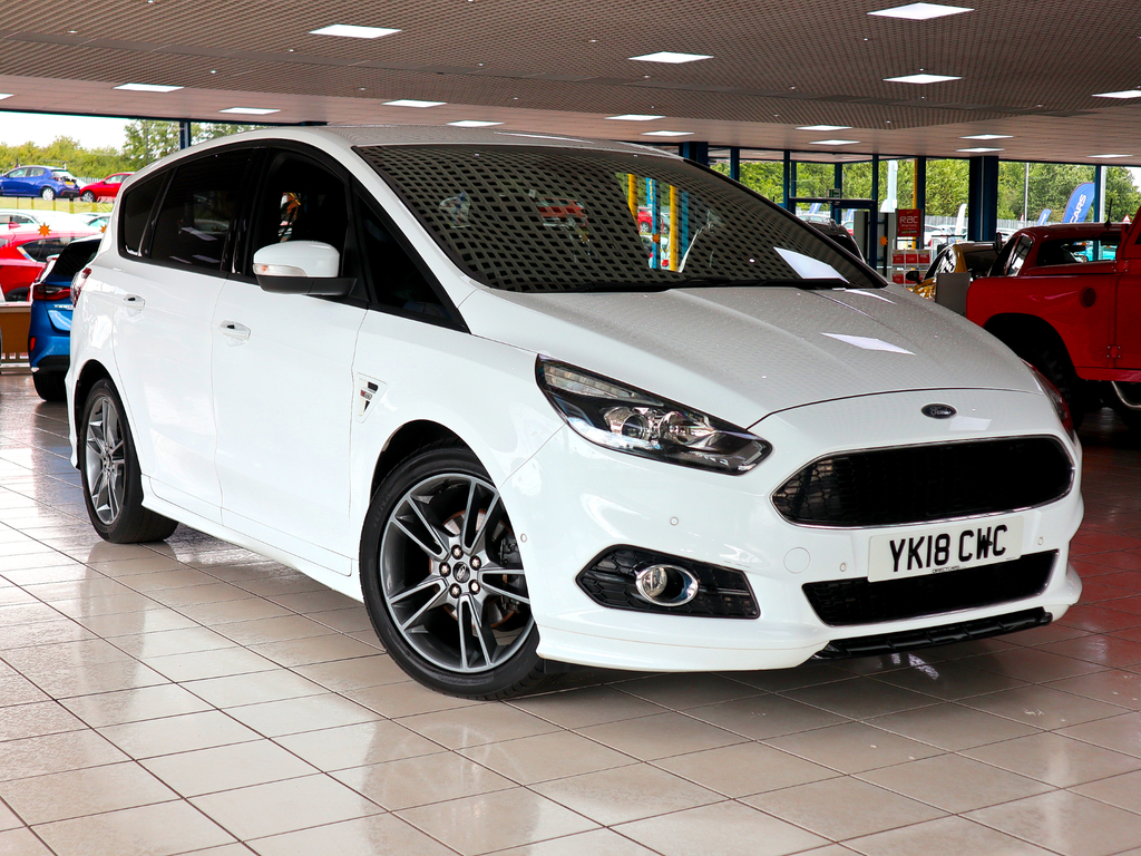 Compare Ford S-Max St-line Tdci YK18CWC White