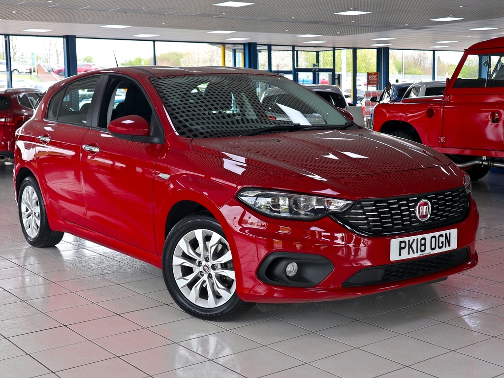 Compare Fiat Tipo Tipo Easy PK18OGN Red