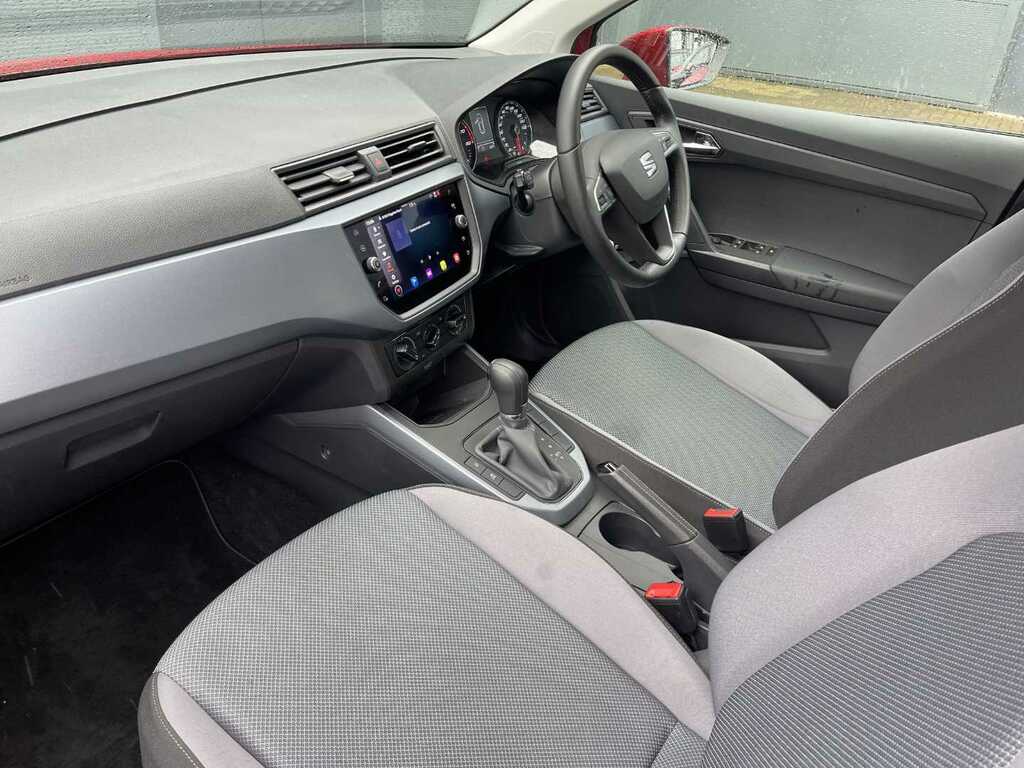 Compare Seat Arona 1.0 Tsi 110 Se Technology Ez KY70HNO 