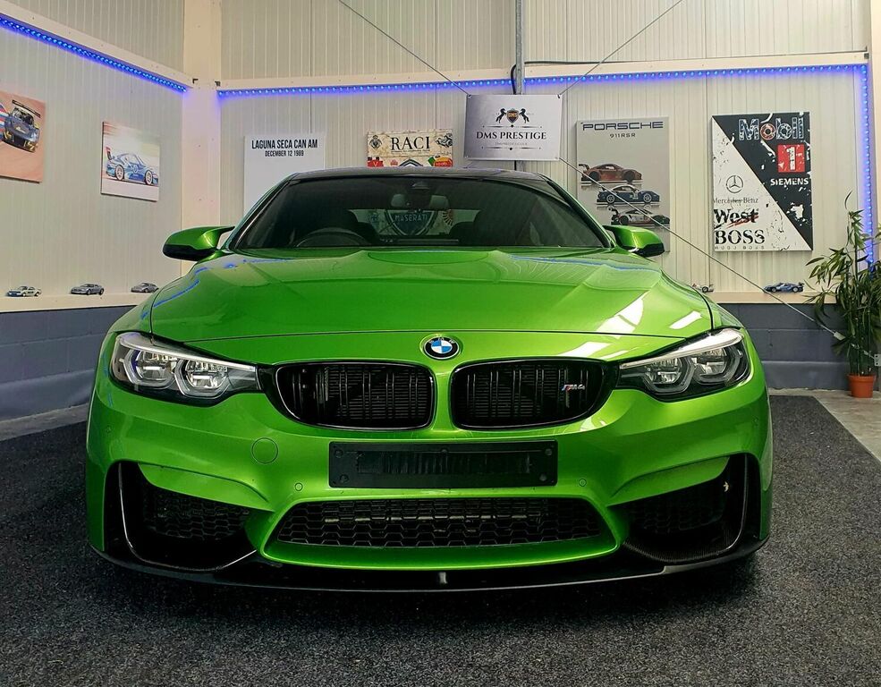 Compare BMW M4 M4 Competition AO68MVZ Green