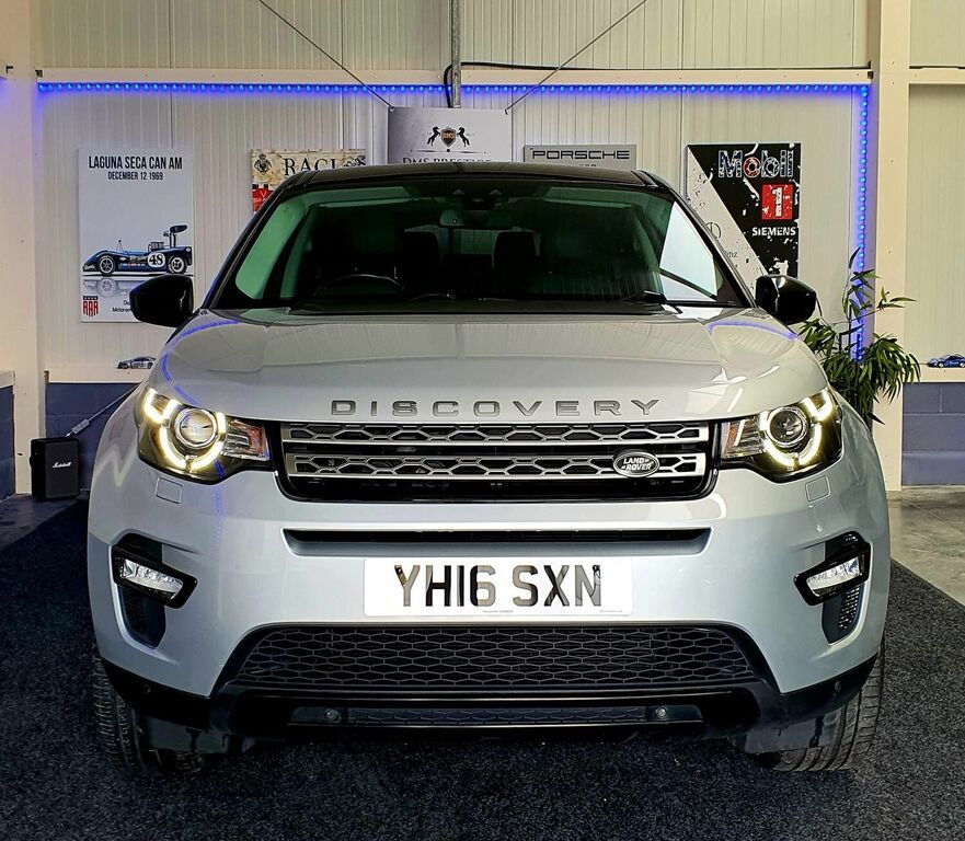Compare Land Rover Discovery Sport 4X4 2.0 Td4 Hse 4Wd Euro 6 Ss 201616 YH16SXN Silver