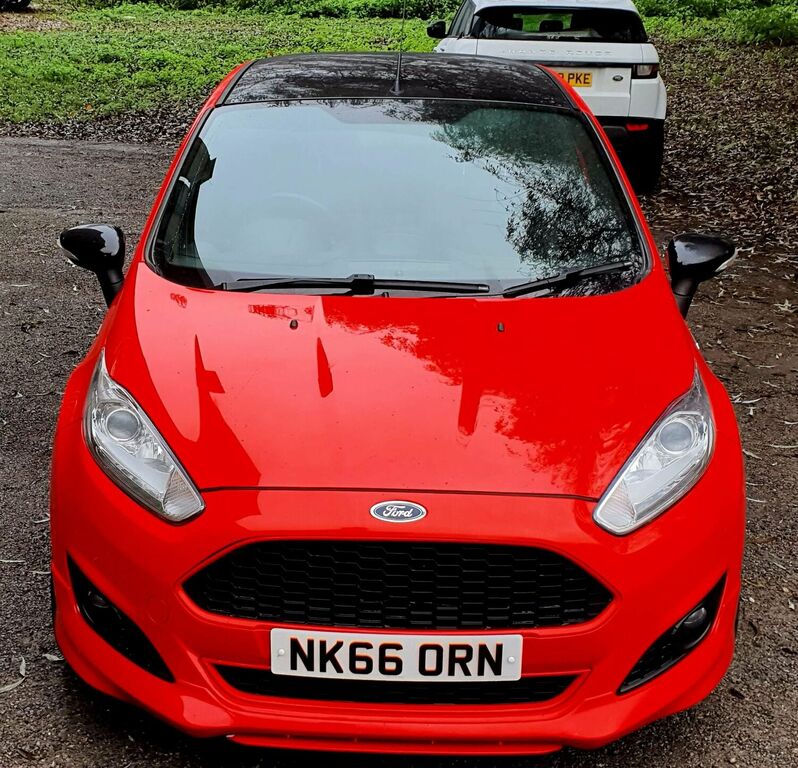 Compare Ford Fiesta Hatchback 1.0T Ecoboost St-line Euro 6 Ss NK66ORN Red