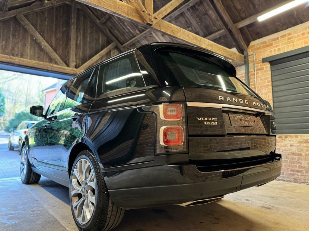 Compare Land Rover Range Rover 4.4 Sd V8 Vogue 4Wd Euro 6 Ss  Black