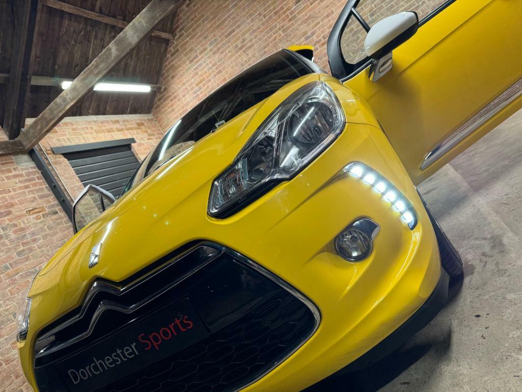 Citroen DS3 1.6 E-hdi Airdream Dstyle Euro 5 Ss Yellow #1