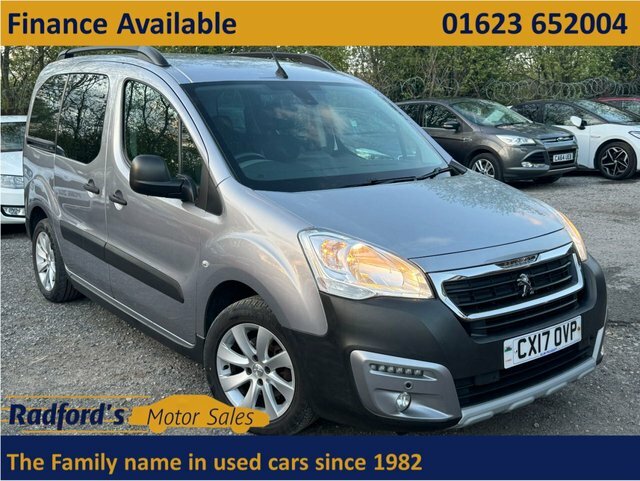 Compare Peugeot Partner Tepee 1.6 Blue Hdi Ss Tepee Outdoor 100 Bhp CX17OVP Grey