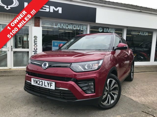 Compare SsangYong Tivoli 1.5 Ultimate 161 Bhp YM23LYF Red
