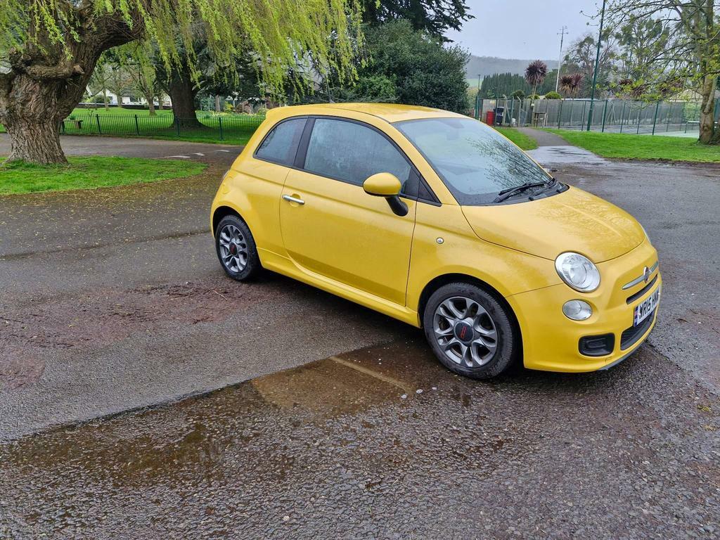 Compare Fiat 500 S WR15HNW Yellow