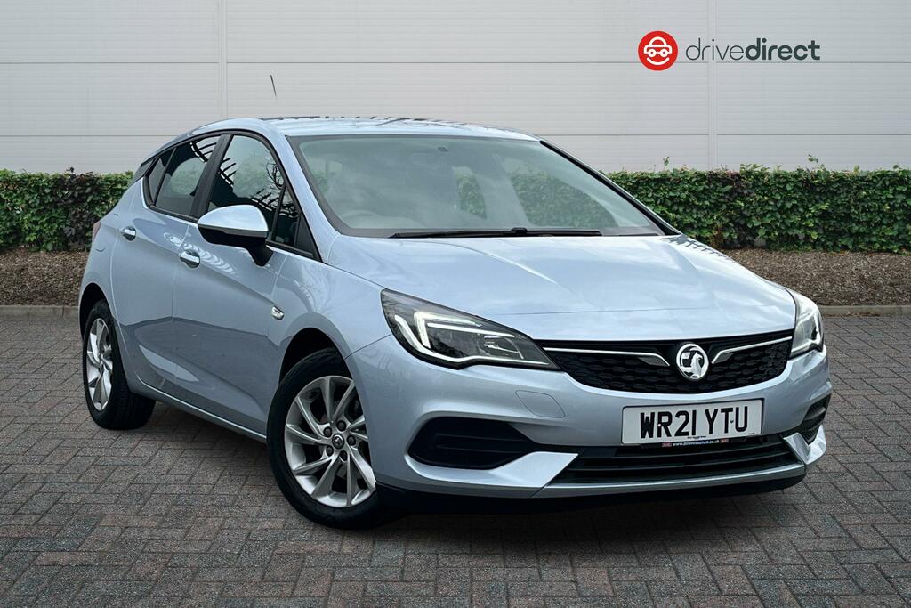 Compare Vauxhall Astra 1.5 Turbo D Business Edition Nav Hatchback WR21YTU Silver