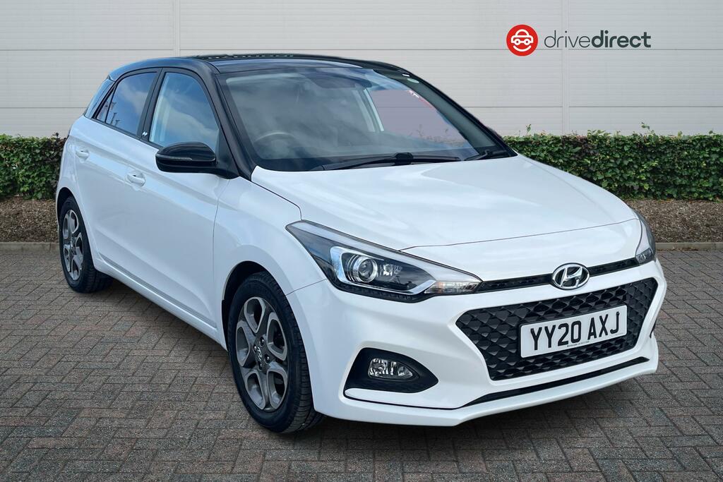 Compare Hyundai I20 1.2 Mpi Play Hatchback YY20AXJ White