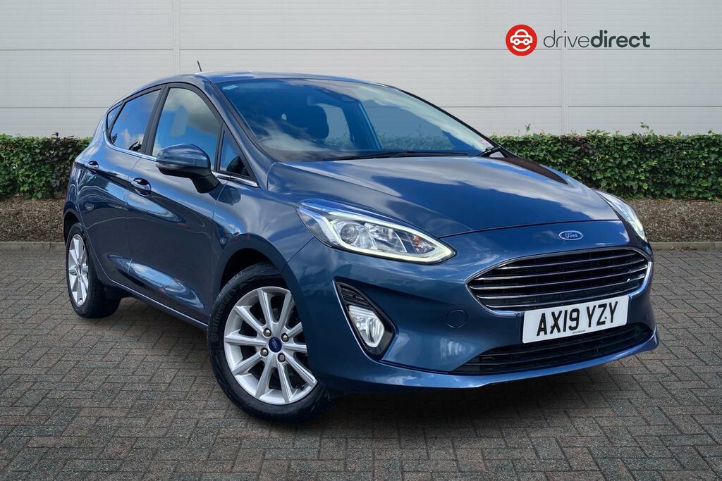 Compare Ford Fiesta 1.0 Ecoboost Titanium Hatchback AX19YZY Blue