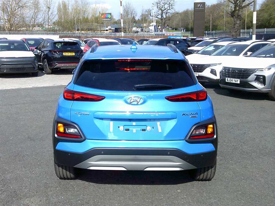 Compare Hyundai Kona T-gdi Blue Drive Premium Gt Suv BV68UTU Blue