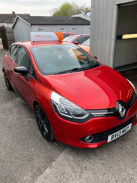Compare Renault Clio Dci Dynamique S Medianav Hatchback BV13MGY Red